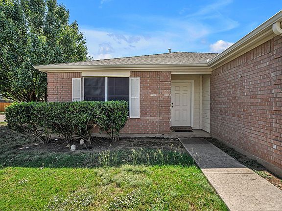 4th image of 2312 Tailburton Ct
