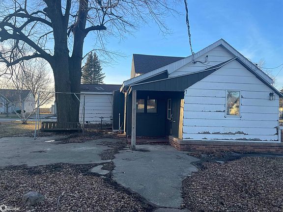 3rd image of 603 7th St