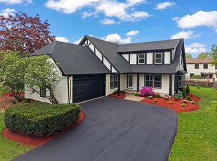 625 Edward Rd, Naperville, IL 60540