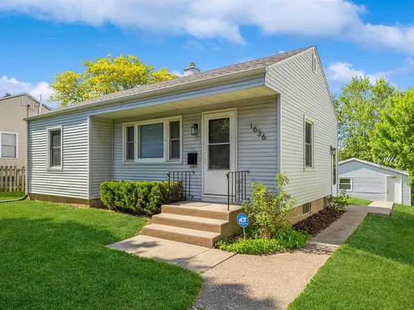 1636 W Columbia Ave, Davenport, IA 52804