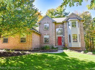 4688 McDonald Ct, Brighton, MI 48116