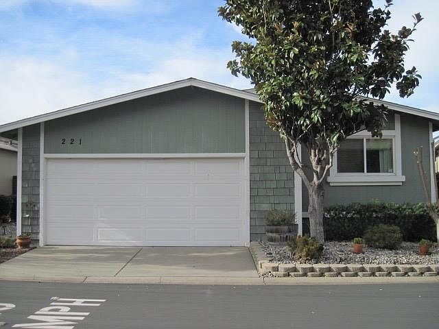 1st image of 221 Leisure Dr