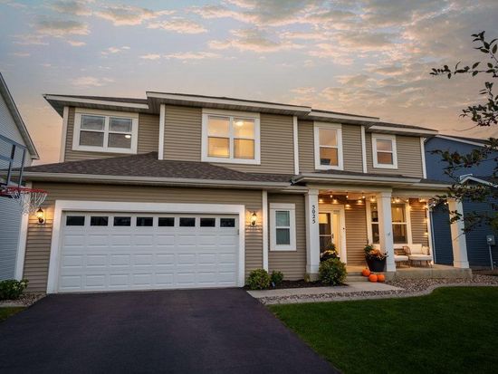 5025 Sandpebble Ln, Woodbury, MN 55129