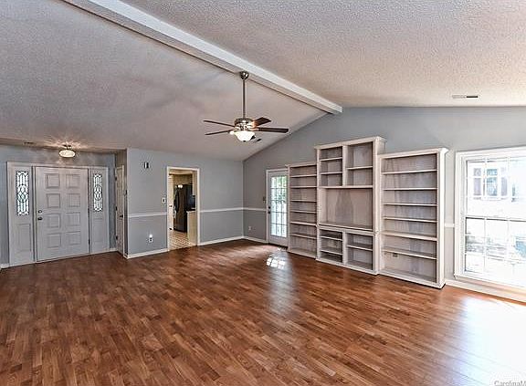 4th image of 11112 Silkwood Ct