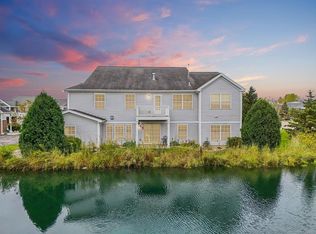 4714 Poplar Creek Dr, Madison, WI 53718