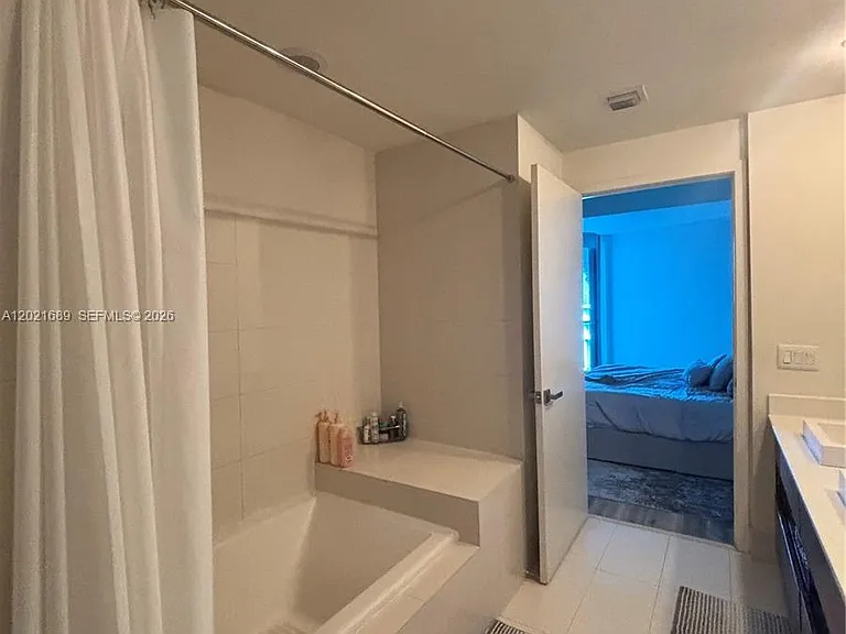 1100 S Miami Ave #802 — Photo 8