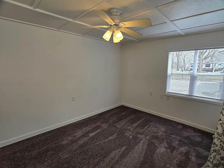 720 Boulevard St — Photo 29