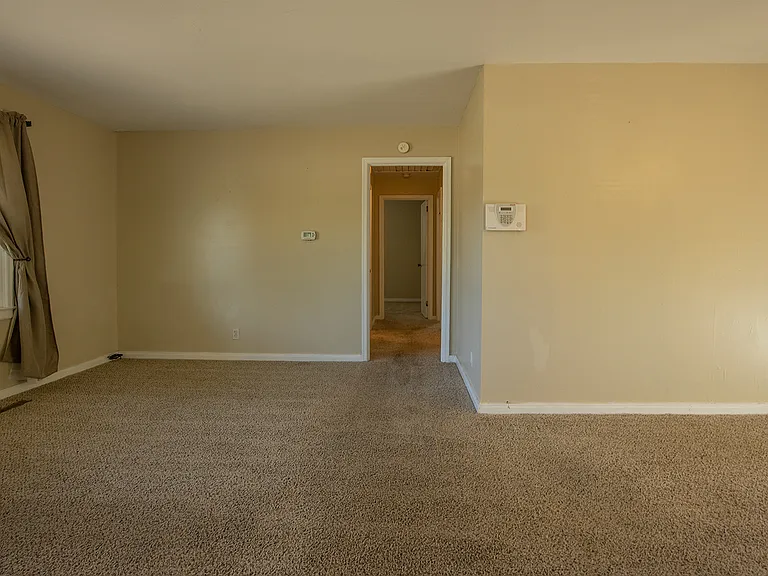 3100 Furman Blvd — Photo 37