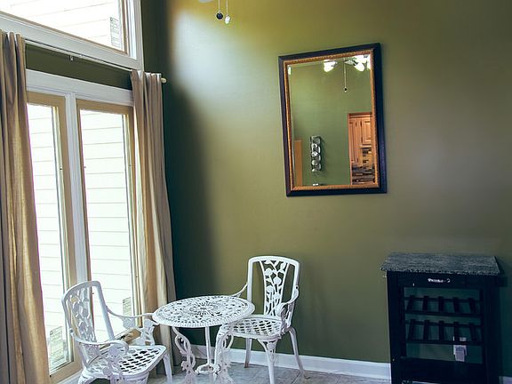 Bistro-style dining!