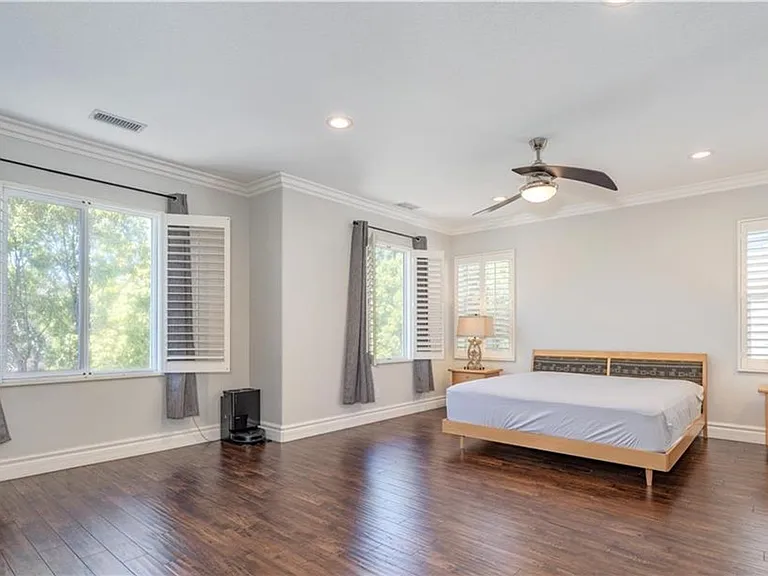18571 Amalia Ln — Photo 19