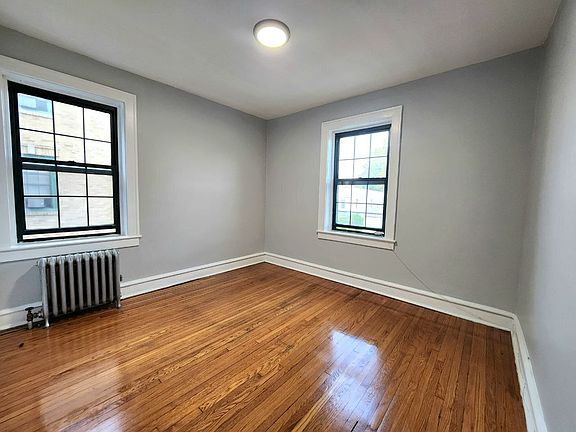 2nd image of 110 Chestnut St #5