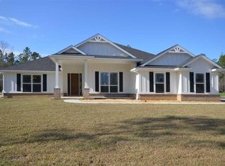 2427 Wallace Lake Rd, Pace, FL 32571