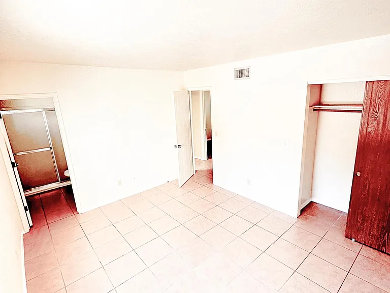 4215 Calle Barona #A — Photo 11