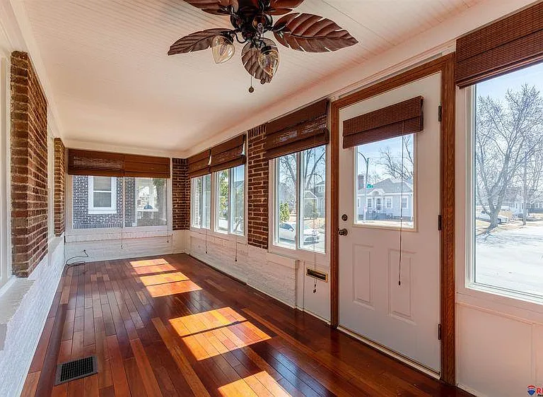 2524 Vane St — Photo 2