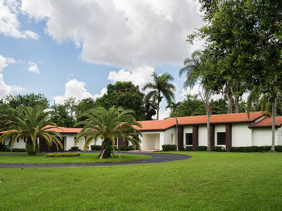 2nd image of 17450 SW 296th St