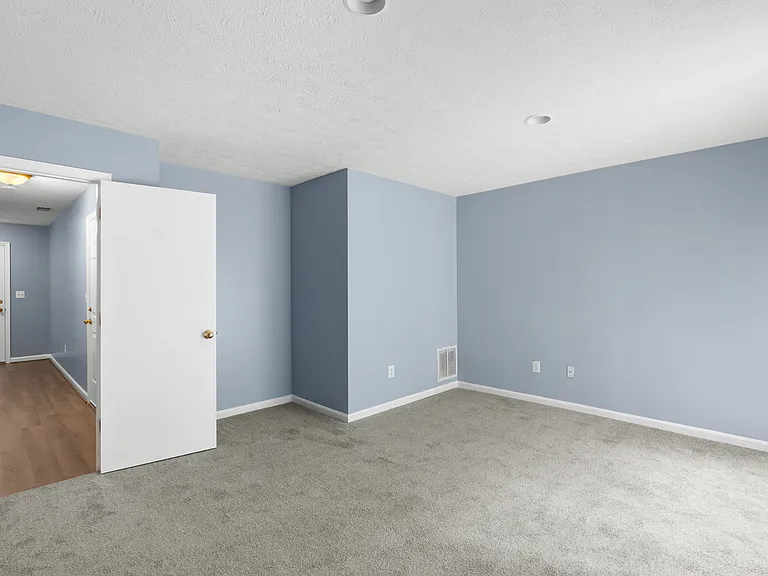18376 Democracy Ave — Photo 7