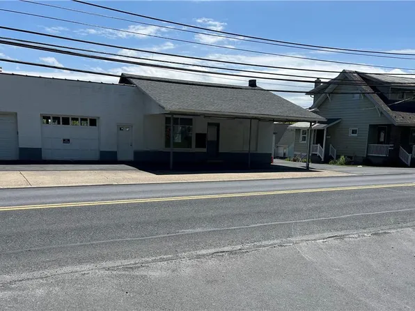722 W Pennsylvania Ave, Pen Argyl, PA 18072