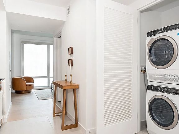 2nd image of 975 Nostrand Ave #909