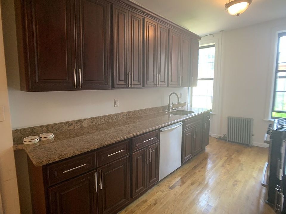 1st image of 199 Prospect Ave APT 1R