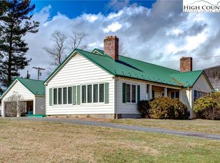 261 Grayson St, Sparta, NC 28675