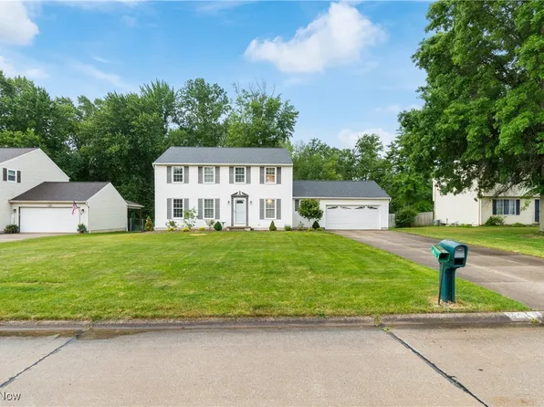 4710 Wildflower Dr, North Canton, OH 44720