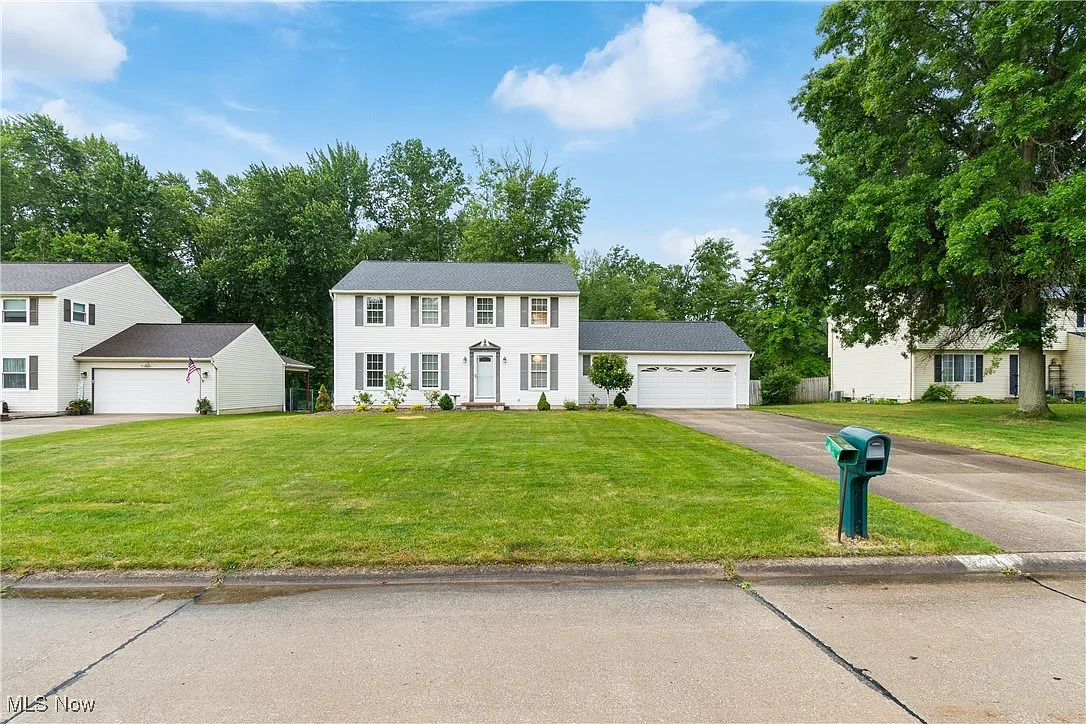 4710 Wildflower Dr photo 1