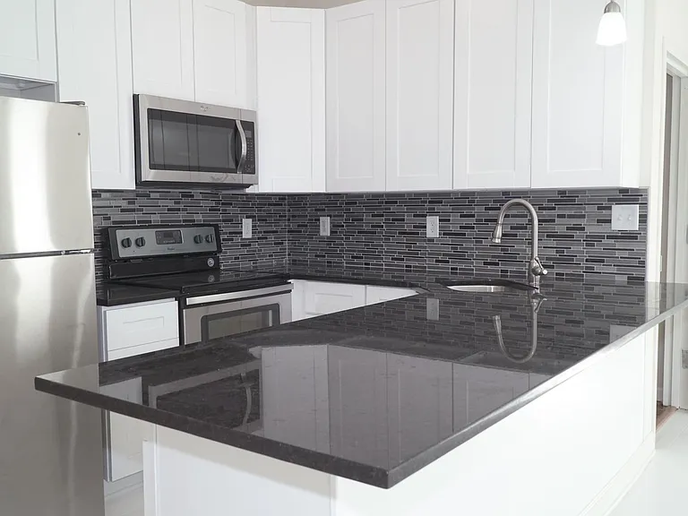 32 E Preston St #B — Photo 10