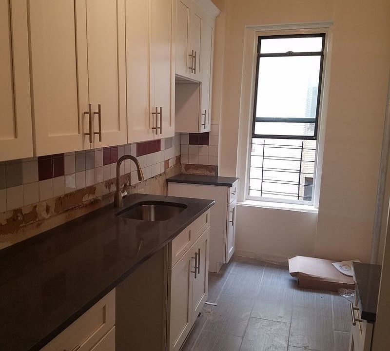 1st image of 225 Parkside Ave APT 4V