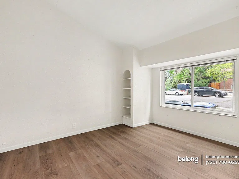5318 Flower Cir — Photo 3