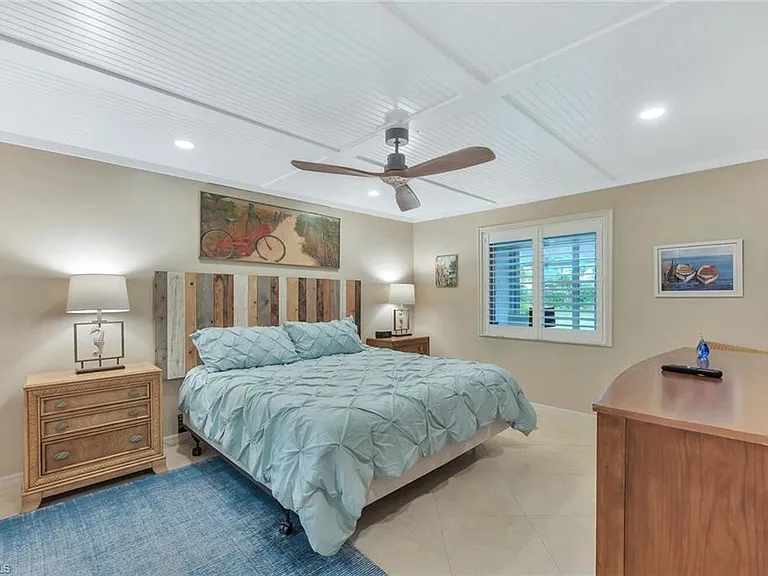 4200 Belair Ln #105 — Photo 11