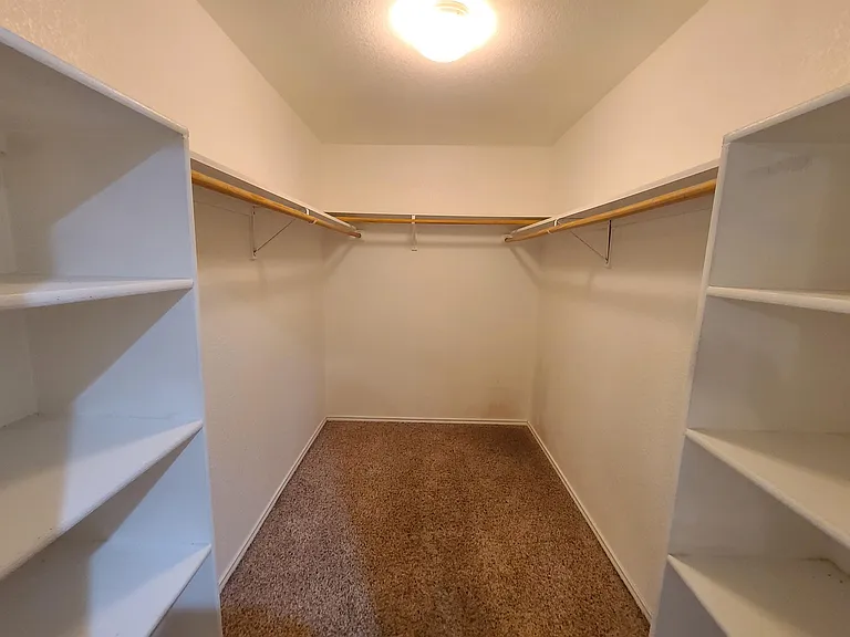4631 Bowie Dr — Photo 9