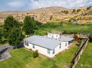 2972 Hedding St, Entiat, WA 98822