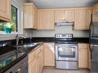 11037 Villaridge Ct #A, Reston, VA 20191