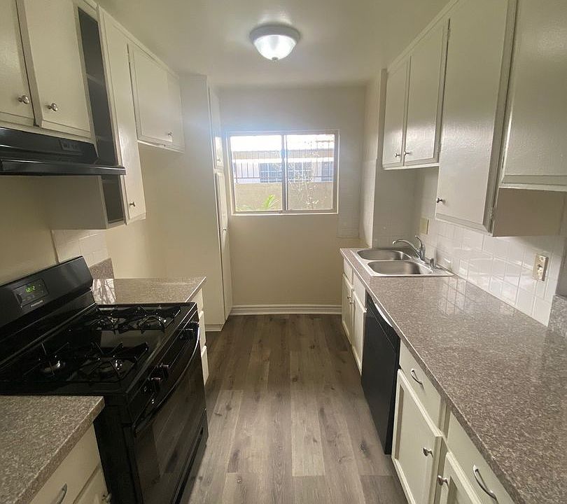 1st image of 529 N Adams St #3