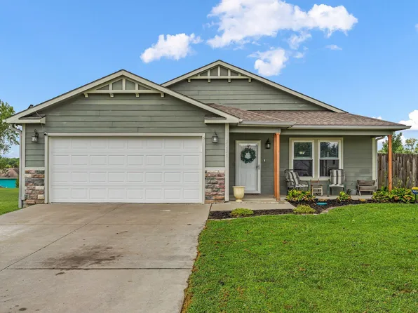2221 SE Shiloh Ridge Ln, Tecumseh, KS 66542