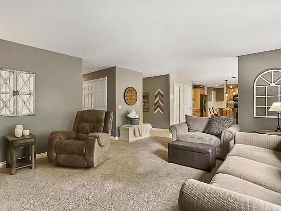 4th image of 3305 Elderwood Ave