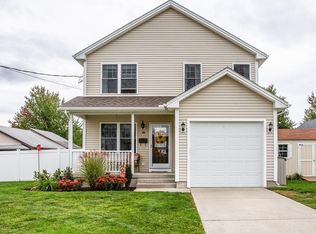 50 Archie St, Chicopee, MA 01020