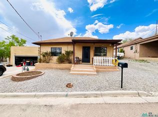 629 N 4th St, Gallup, NM 87301