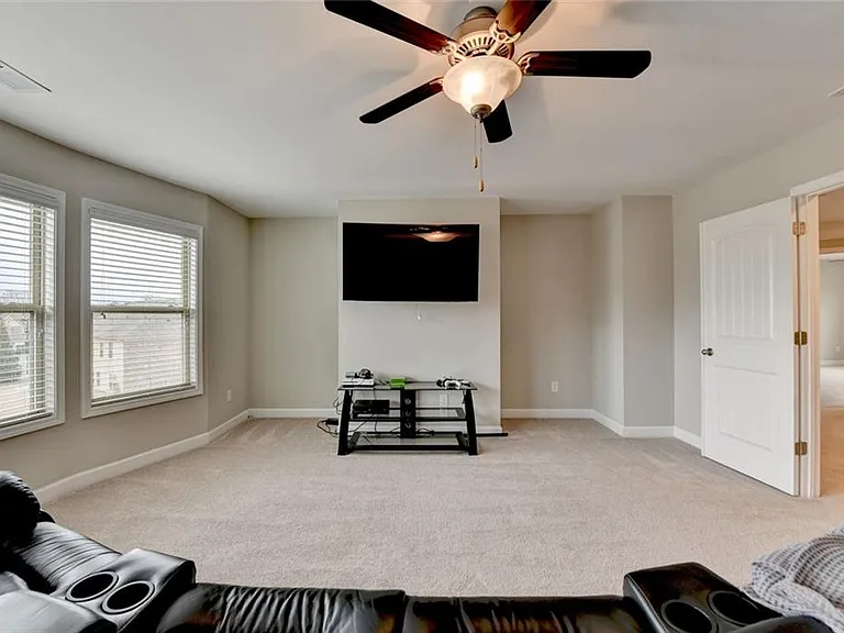 5525 Nesmith Ct — Photo 26