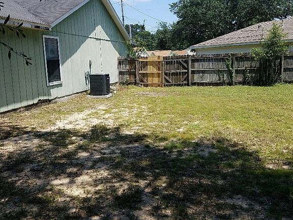 Large Side Yard