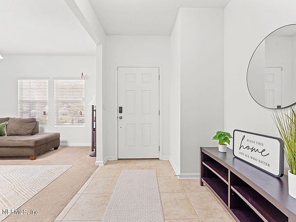 4th image of 155 COREY CAY Avenue
