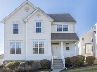 96 Winding Hill Dr, Hackettstown, NJ