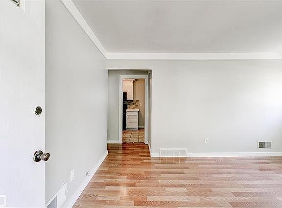 3rd image of 39314 Charbeneau St