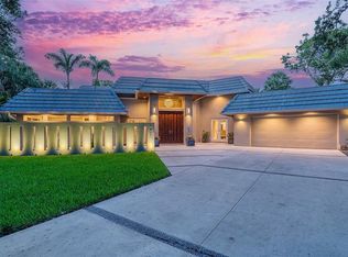 1627 Peregrine Point Ct, Sarasota, FL 34231