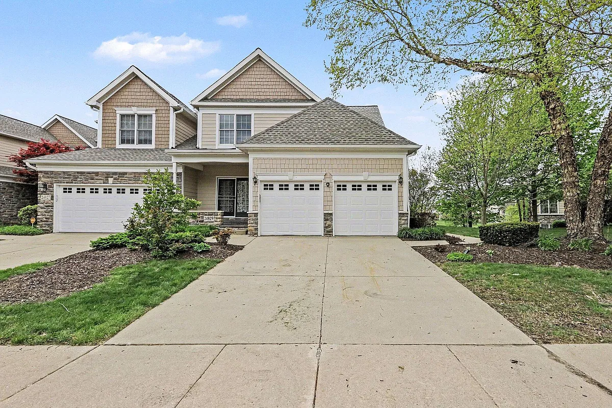 Building Photo - 24829 Reeds Pointe Dr