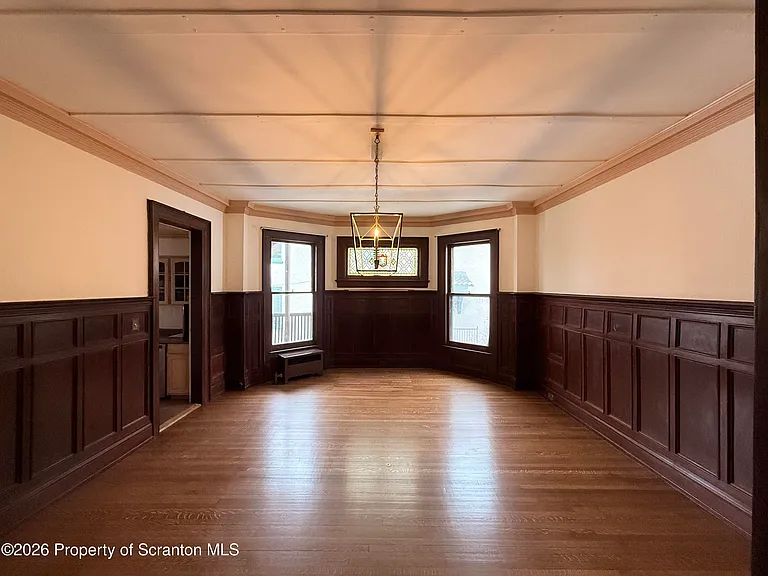 629 Clay Ave #1 — Photo 6