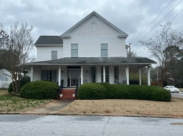 100 N MAPLE Street, McCormick, SC 29835