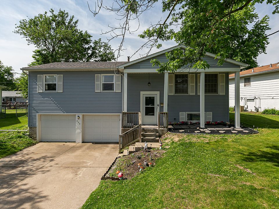 1st image of 908 27th Avenue Ct