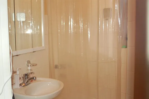 Rented by Skygroup Realty | media 8