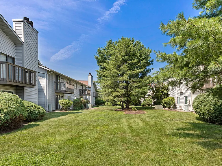 Quail Ridge Apartments — Photo 23